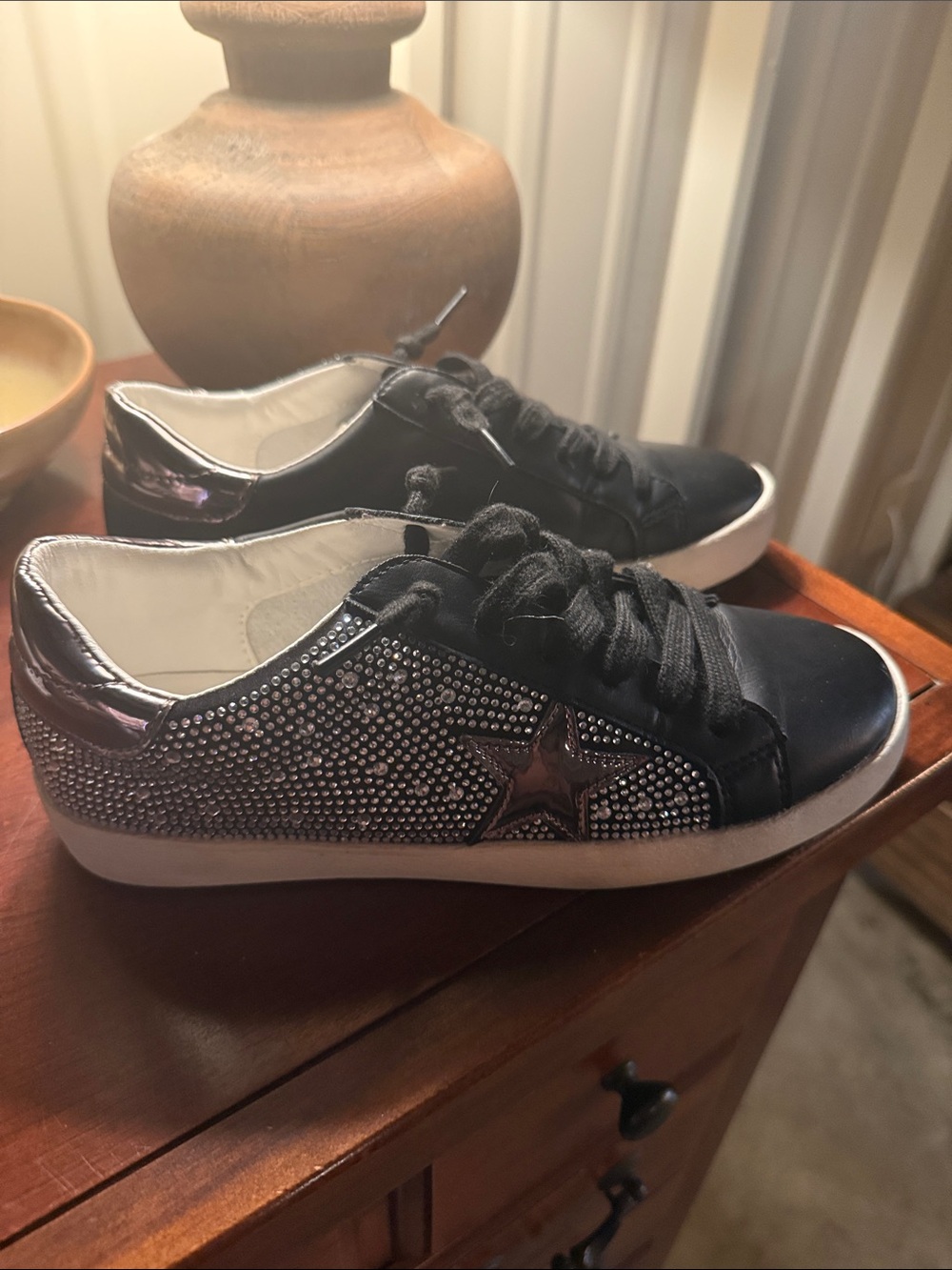 Black Rhinestone Star Lace-Up Women's Sneakers